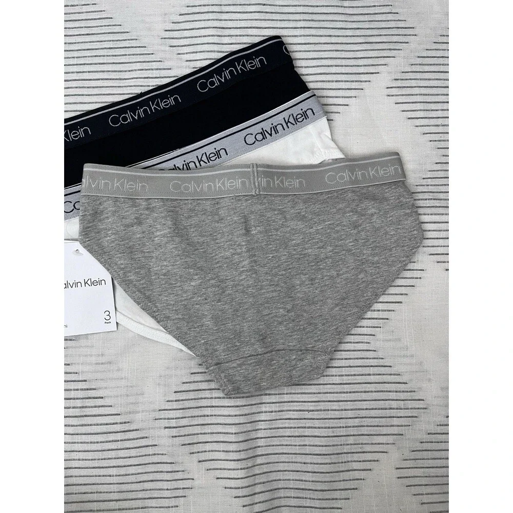 New 3 Pack Girls Size M(7/8) Brief Underwear